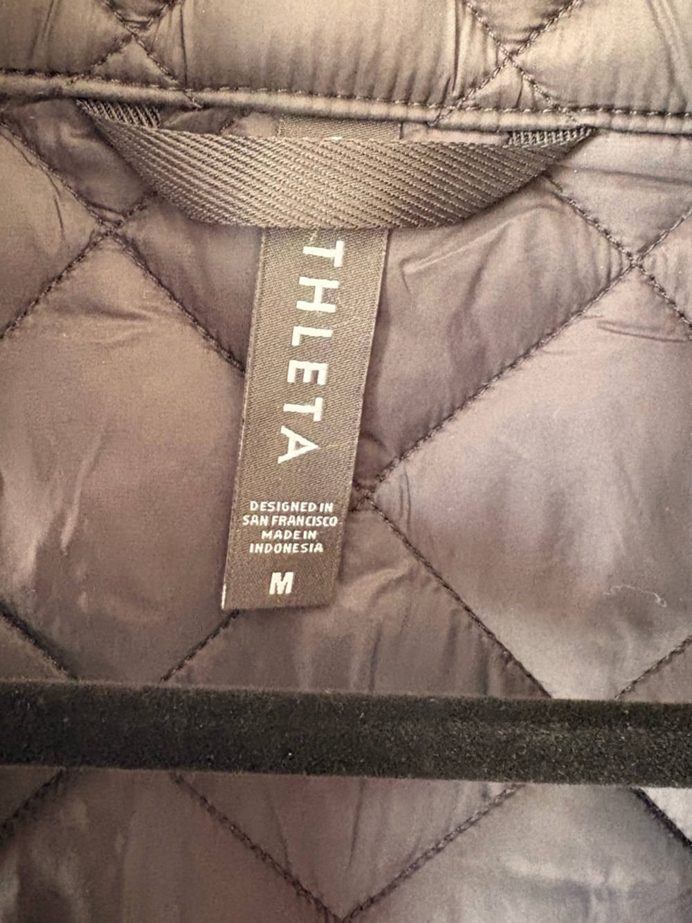 Athleta Quilted Puffer Vest in Charcoal Black - Picture 3 of 6